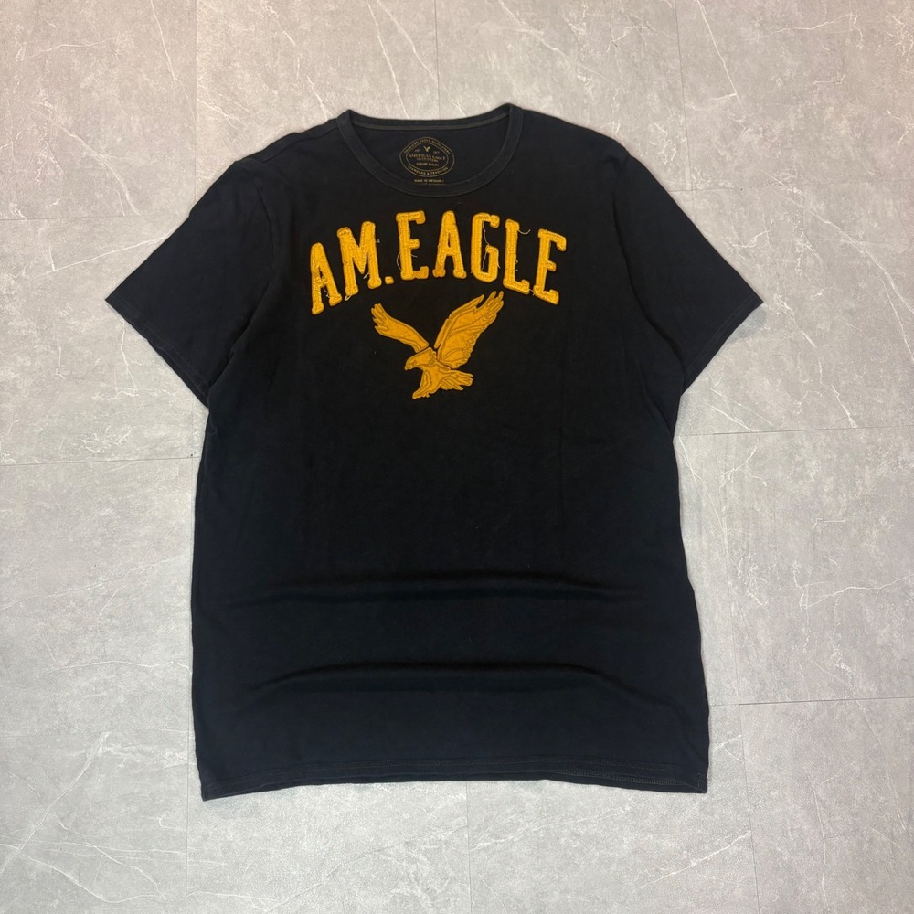 American Eagle Mens Athletic Fit T-Shirt Navy Blue Yellow Applique Logo XLT